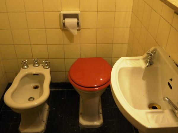 Hotel Gran Sarmiento : photo 4 de la chambre chambre double ou lits jumeaux