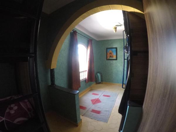 Essaouira Beach Hostel : photo 2 de la chambre lit simple dans dortoir pour femmes