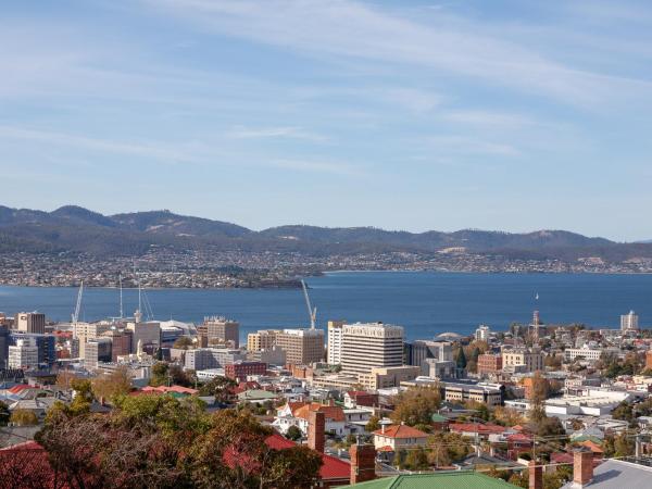 Bay View Villas : photo 2 de la chambre appartement 1 chambre avec vue sur le port