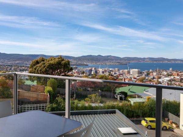 Bay View Villas : photo 5 de la chambre appartement 1 chambre avec vue sur le port