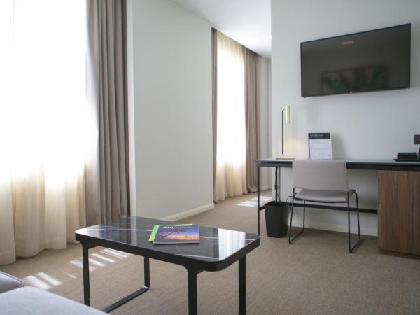 Riu Plaza España : photo 8 de la chambre chambre familiale de luxe lit king-size