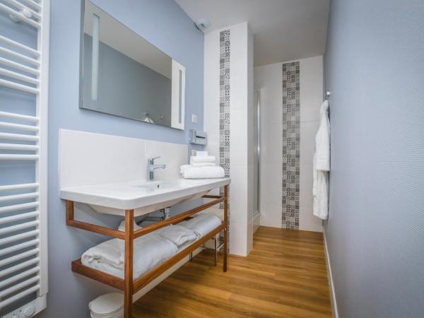 Best Western Hôtel de France : photo 7 de la chambre suite lit queen-size