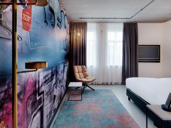 Hotel the Match : photo 2 de la chambre chambre lits jumeaux pour personnes à mobilité réduite