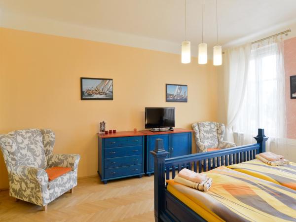 Pension Ibérica : photo 7 de la chambre appartement