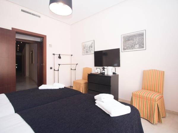 Bet Apartments - Canovas rooms : photo 2 de la chambre chambre lits jumeaux