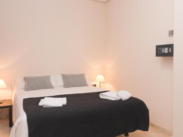 Bet Apartments - Canovas rooms : photo 2 de la chambre chambre double