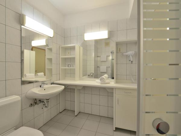 Danubius Hotel Marina : photo 4 de la chambre suite exécutive - vue sur lac