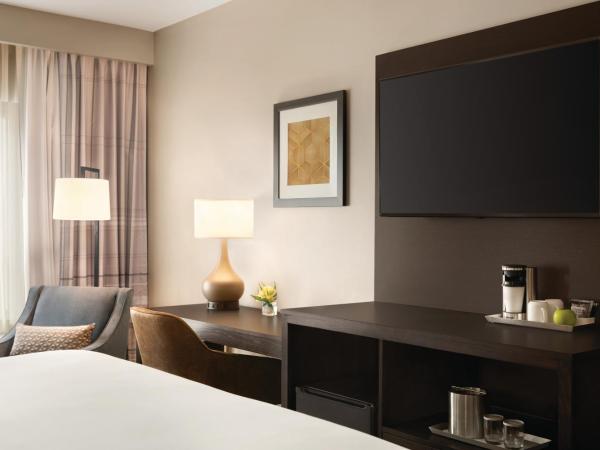 Radisson Hotel Oklahoma City Airport : photo 6 de la chambre chambre lit king-size - non-fumeurs