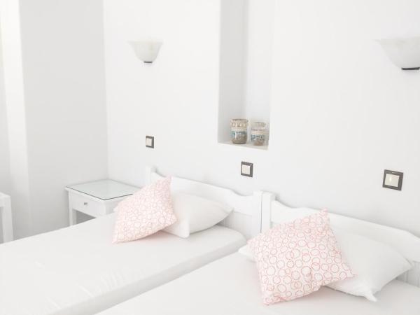 Syrianos Hotel : photo 10 de la chambre chambre triple