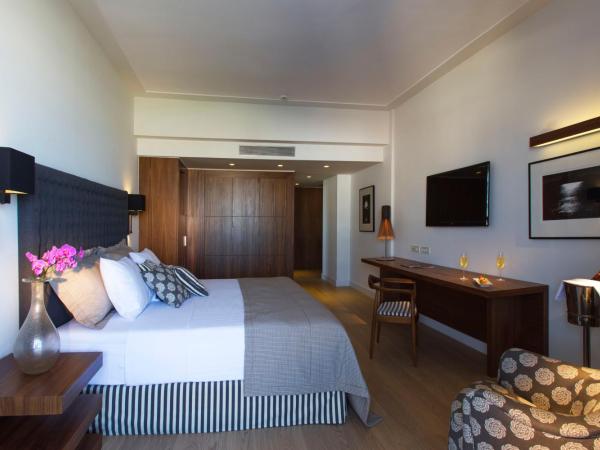 Aquila Atlantis Hotel : photo 1 de la chambre suite junior - vue sur port