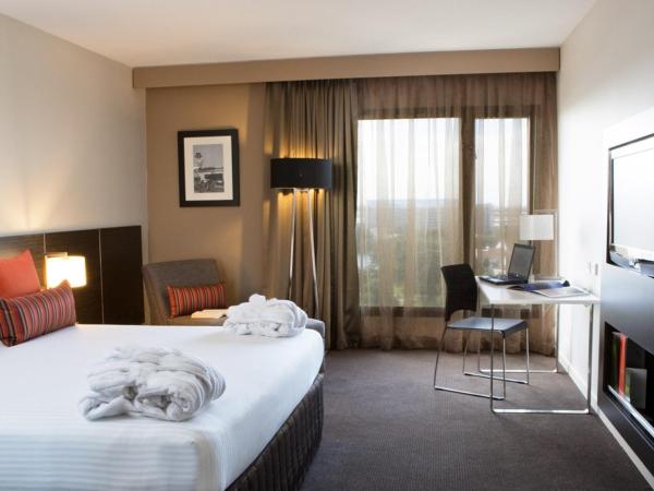 Novotel Sydney International Airport : photo 1 de la chambre chambre lit king-size exécutive