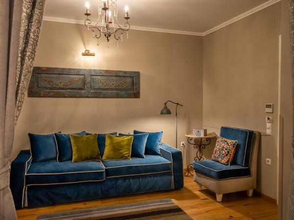 Hotel Antique : photo 2 de la chambre suite 1 chambre avec canapé-lit