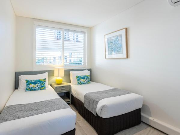 Bay Royal Apartments : photo 5 de la chambre premium three-bedroom apartment with beach view (apt 8)