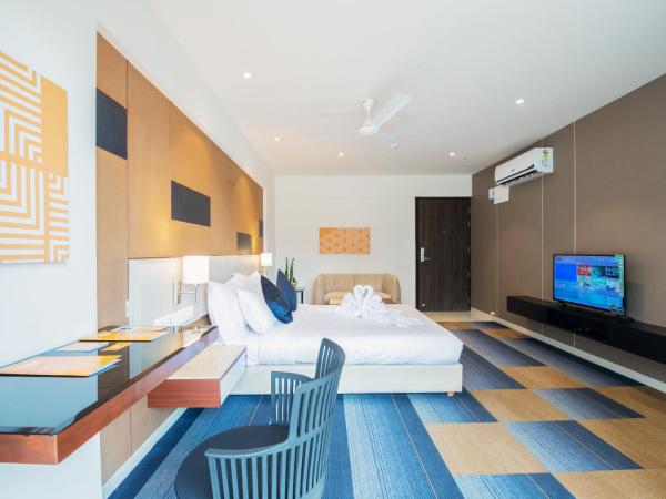 StayBird - B Suite, Business Hotel, Kharadi : photo 2 de la chambre suite premium