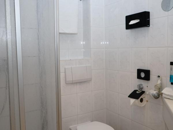 ITM Entrée Glinde Restaurant & Tagungshotel : photo 3 de la chambre chambre simple