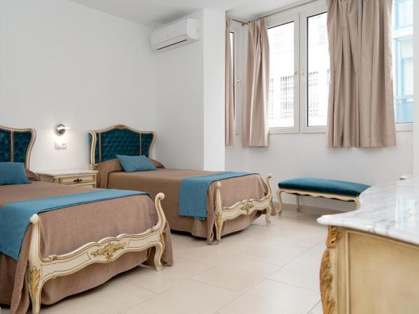 Hotel Maritimo : photo 3 de la chambre chambre supérieure - 2 lits