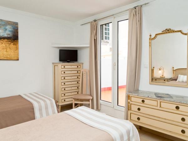 Hotel Maritimo : photo 5 de la chambre chambre avec terrasse - 2 lits