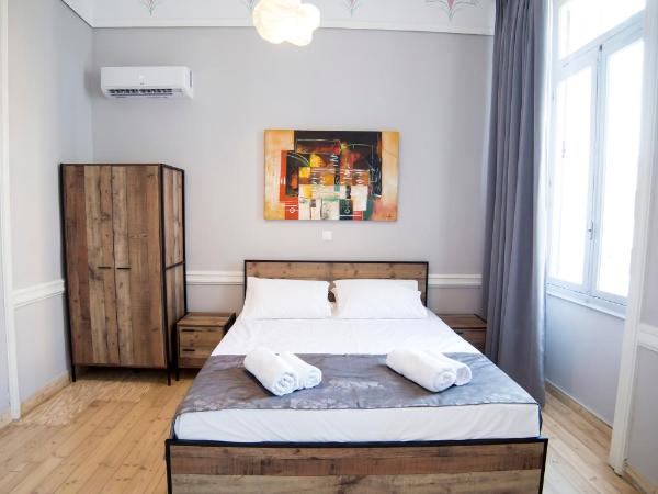 One Three One - In the Heart of Athens : photo 5 de la chambre chambre double avec balcon