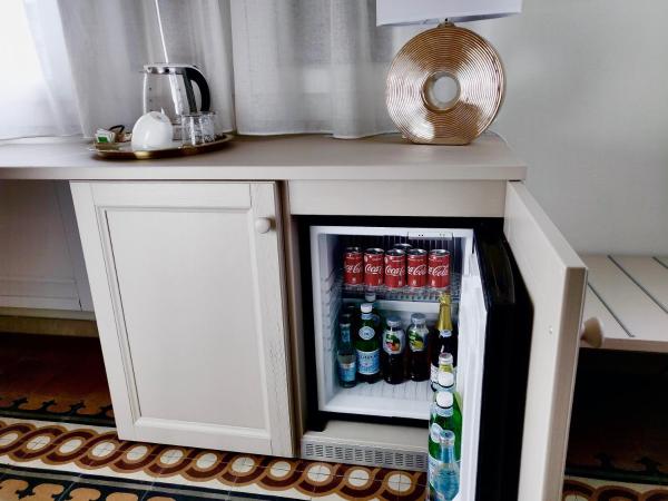 Bravo 18 : photo 7 de la chambre suite lit king-size avec balcon