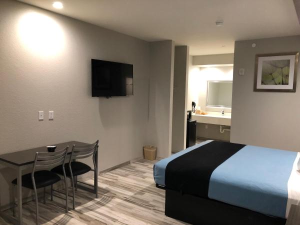 Crystal Inn Downtown : photo 3 de la chambre chambre supérieure lit king-size - fumeurs