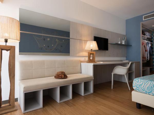Lino delle Fate Eco Resort : photo 5 de la chambre chambre standard avec balcon