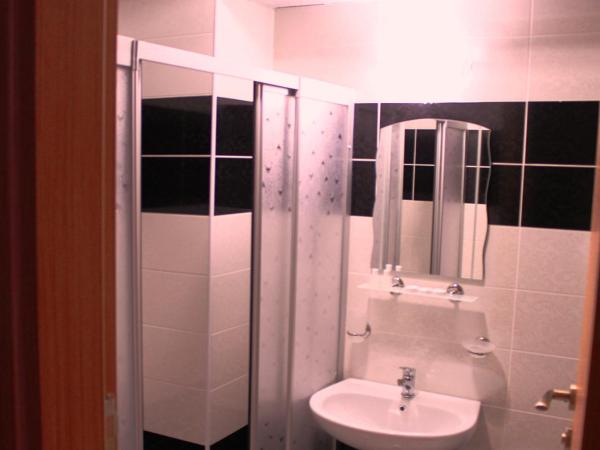 Avcılar İnci Hotel : photo 7 de la chambre chambre double ou lits jumeaux standard