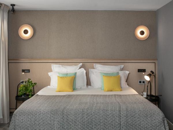 Hotel Opéra Marigny : photo 1 de la chambre suite junior avec baignoire spa