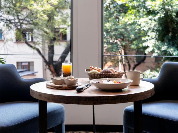 Brick Hotel Mexico City - Small Luxury Hotels of the World : photo 3 de la chambre suite