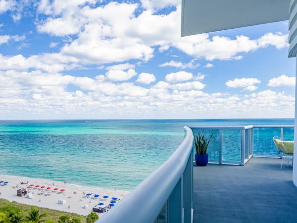 The Confidante Miami Beach, part of Hyatt : photo 6 de la chambre suite - face à l'océan