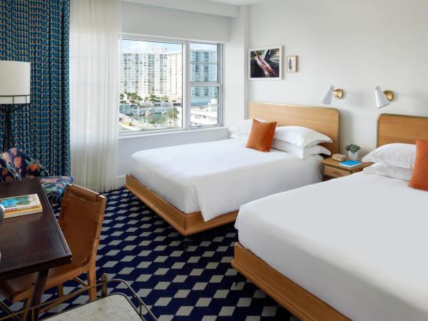The Confidante Miami Beach, part of Hyatt : photo 5 de la chambre chambre avec 2 grands lits queen-size 