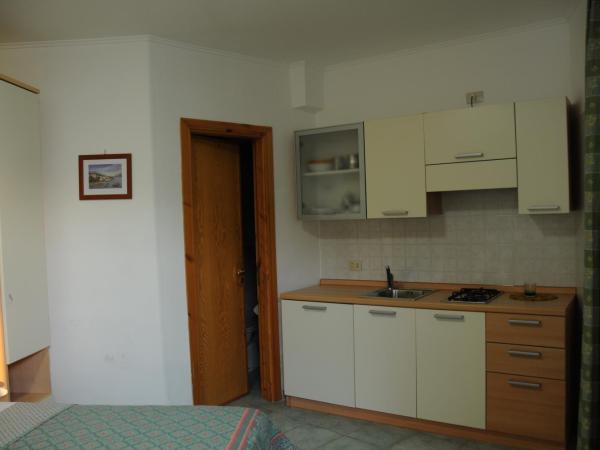 Residence Giardino del Sole : photo 10 de la chambre studio