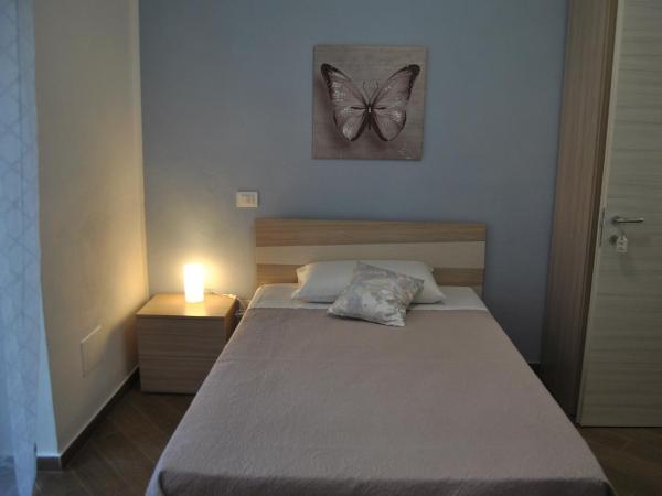 La Triade affittacamere : photo 8 de la chambre chambre simple avec salle de bains privative