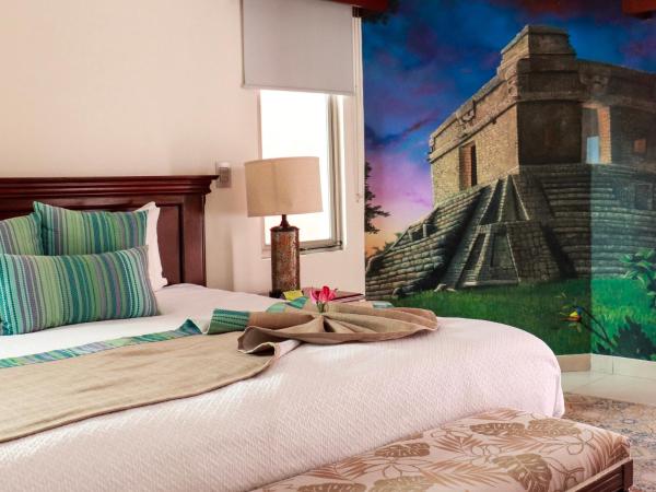 Hotel Boutique Real San Juan Center : photo 3 de la chambre suite deluxe avec lit king-size