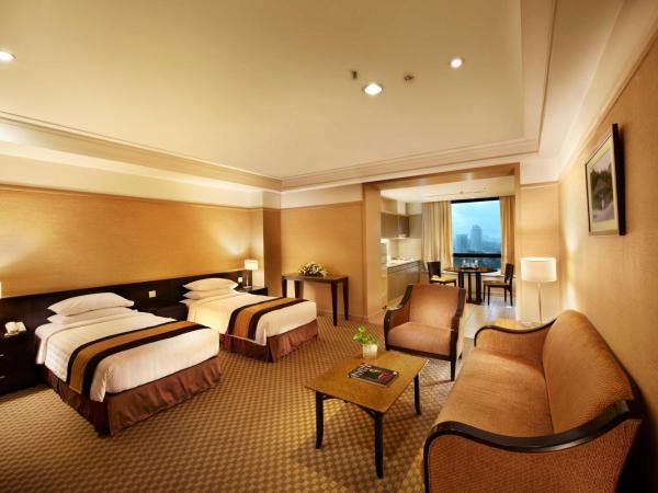 Pacific Regency Hotel Suites : photo 2 de la chambre chambre lits jumeaux deluxe