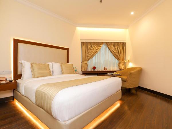 Hotel The Royal Plaza : photo 2 de la chambre deluxe premium room - wifi, 15% discount on food & soft beverages, spa & saloon services