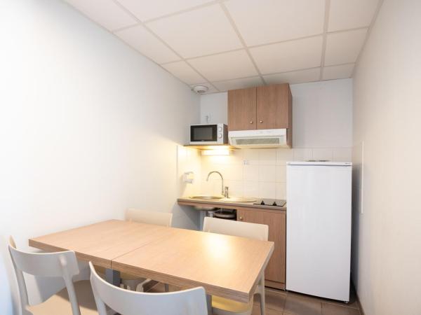 Zenitude Hôtel-Résidences Narbonne Centre : photo 3 de la chambre studio supérieur