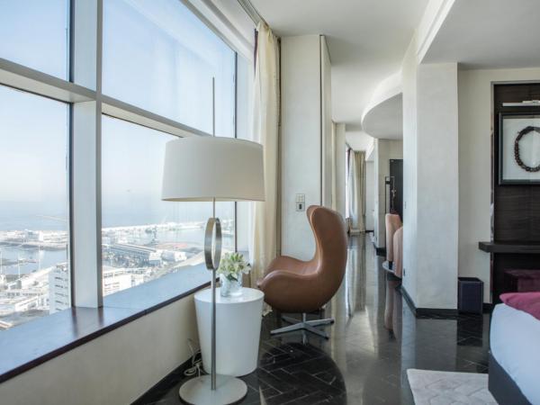 Sofitel Casablanca Tour Blanche : photo 2 de la chambre suite lit king-size impériale avec salon et salle à manger séparés