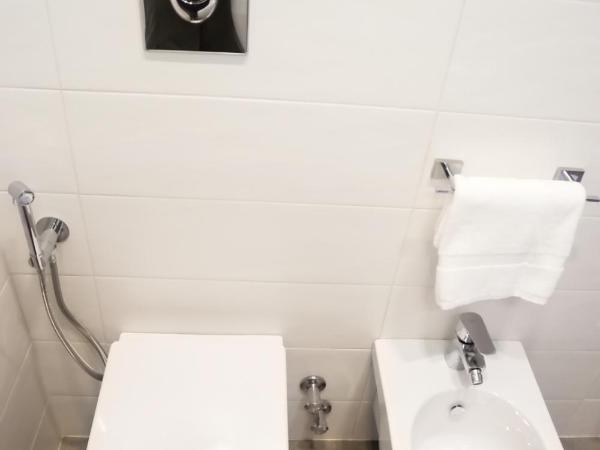 Kerbaker 14 : photo 8 de la chambre chambre double ou lits jumeaux avec salle de bains privative