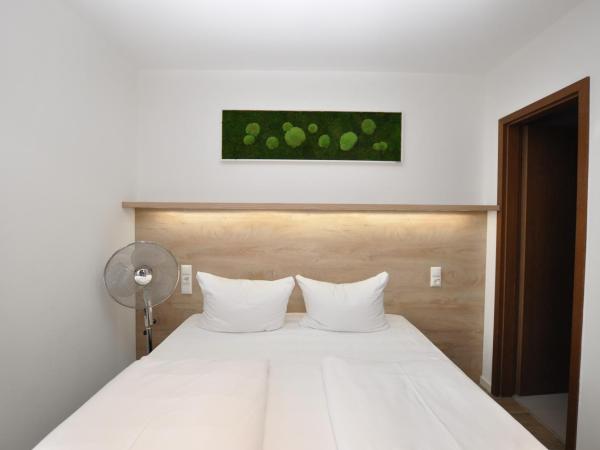 Hotel Perlach Allee by Blattl : photo 6 de la chambre chambre supérieure lit queen-size