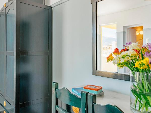 Phaedra Hotel : photo 10 de la chambre chambre familiale (2 adultes + 1 enfant)