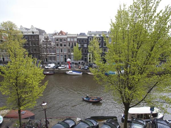 The Pavilions Amsterdam, The Toren : photo 2 de la chambre chambre double standard - vue sur canal