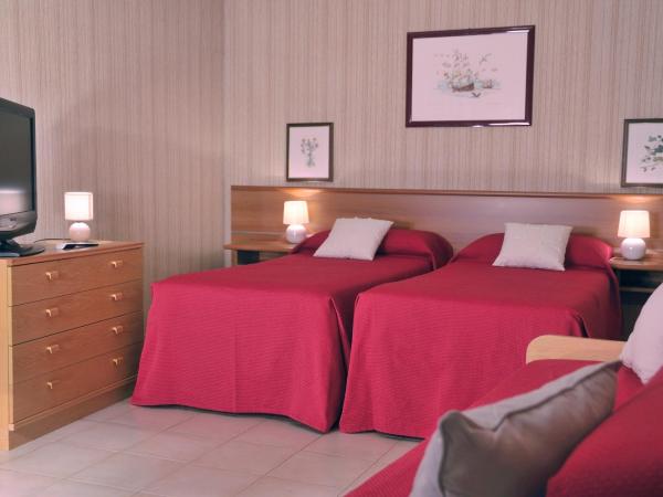 Hotel Residence Ulivi E Palme : photo 2 de la chambre chambre triple