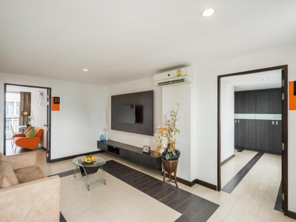 Hotel J Pattaya : photo 10 de la chambre grande chambre familiale deluxe