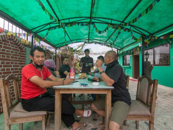 Hotel Family Home : photo 2 de la chambre standard double or twin room with 24 hour check-in & check-out