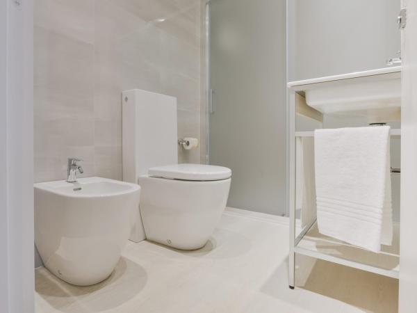 Residence Picalè : photo 7 de la chambre studio confort - vue latérale sur mer