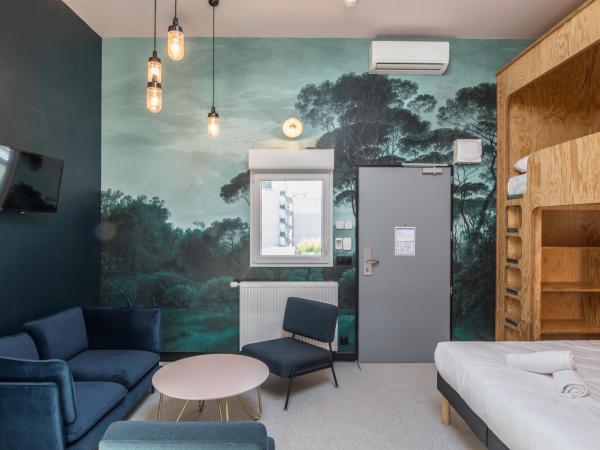 Eklo Bordeaux Centre Bastide : photo 3 de la chambre studio supérieur avec climatisation