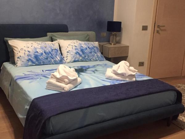 via roma 12 VERONA : photo 4 de la chambre chambre double