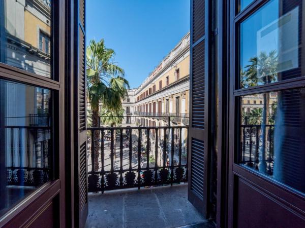 Kabul Party Hostel Barcelona : photo 1 de la chambre lit dans dortoir mixte de 8 lits