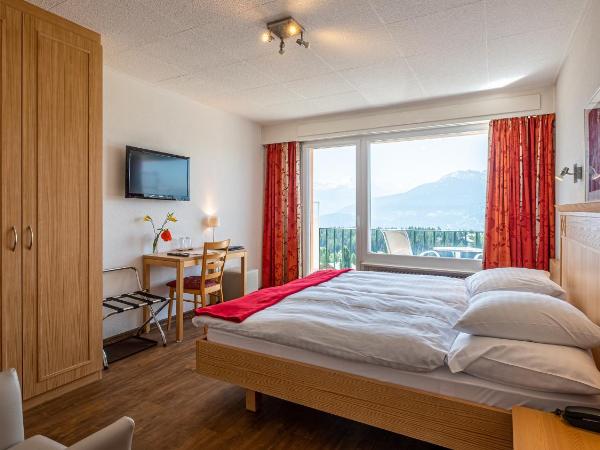 Hôtel Splendide : photo 6 de la chambre chambre double supérieure avec balcon et vue sur la montagne