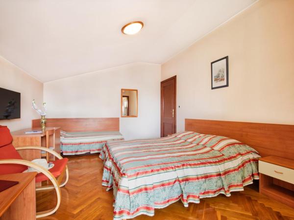 Villa Sveta Eufemija Bed end Breakfast II : photo 8 de la chambre grande chambre double ou lits jumeaux